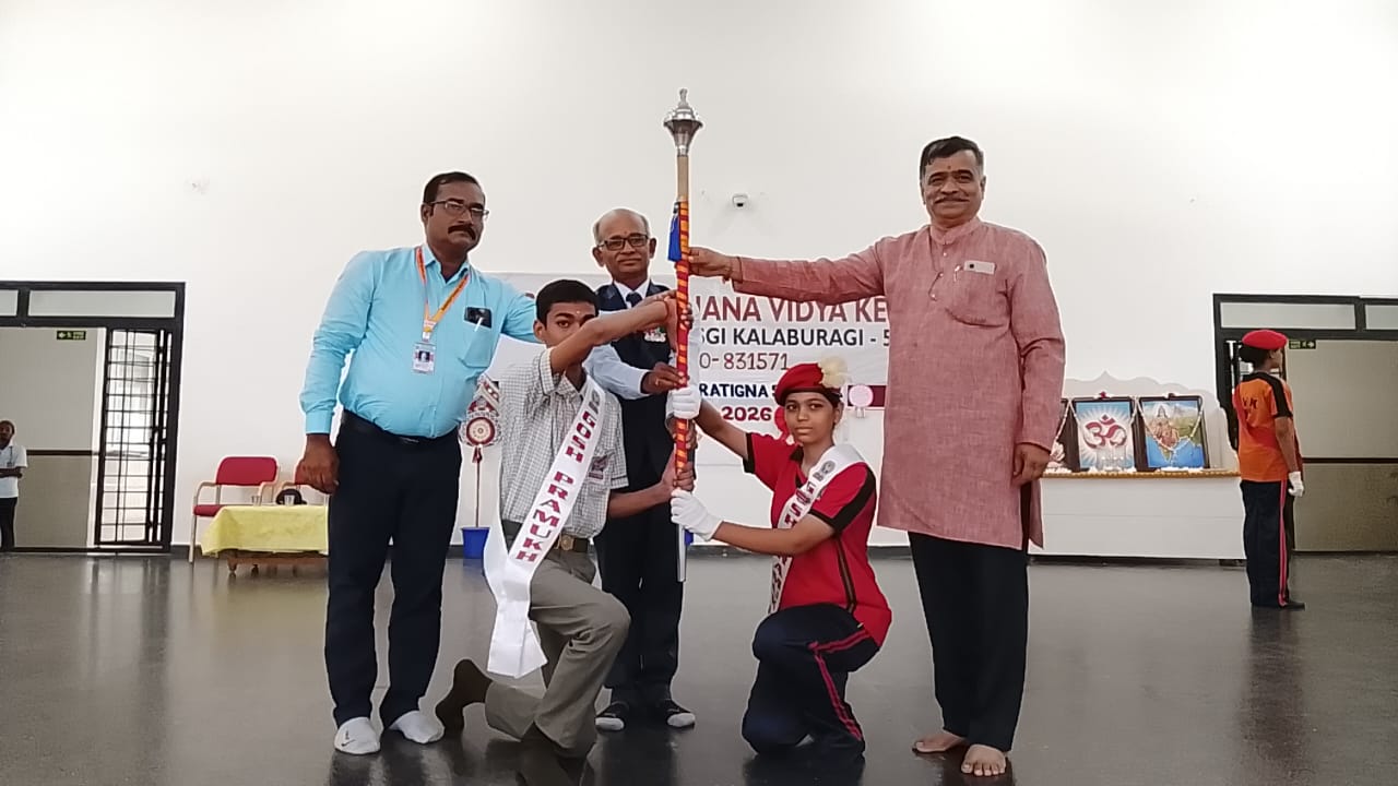 School Parliament Members Take Oath at RVK - Kalaburagi (8)