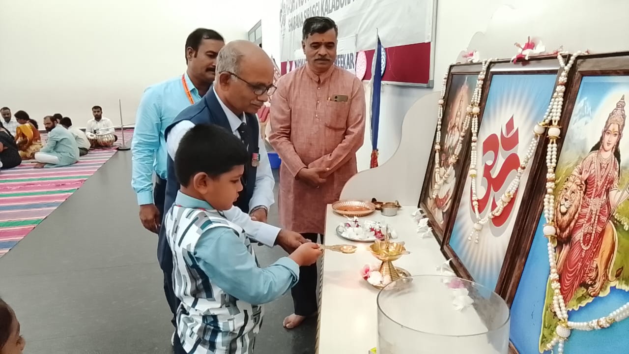 School Parliament Members Take Oath at RVK - Kalaburagi (9)